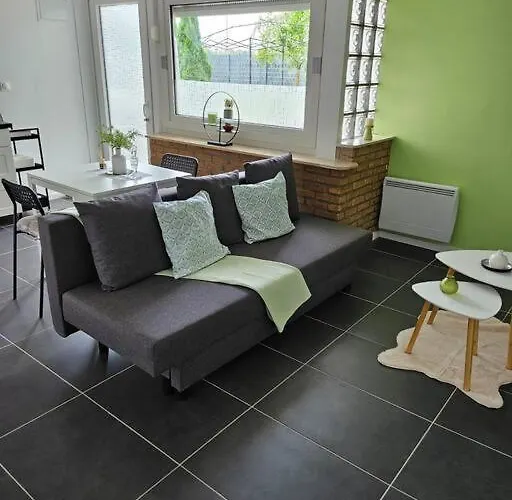 Charmante Ruhige Oase 莱尔特